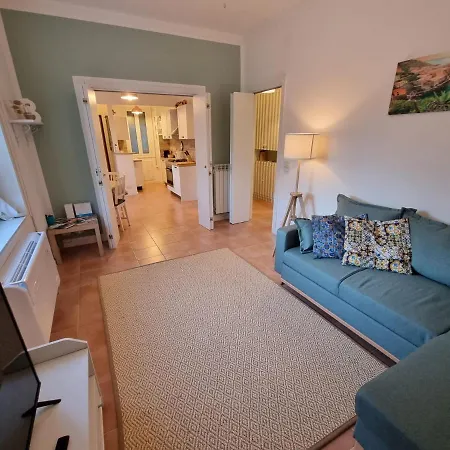 Lägenhet La Casa Di Ari *